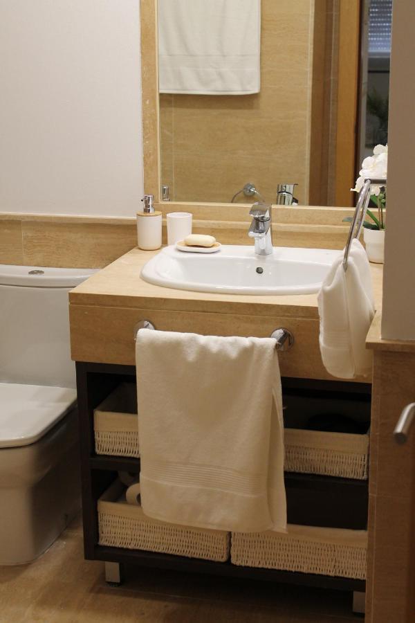 Paseo Maritimo Apartment มาลากา ภายนอก รูปภาพ
